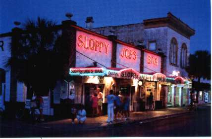 Sloppy Joe`s Bar bei Nacht