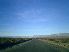 Anklicken: On the way to death valley...