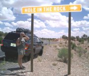 KLICK: Von der Scenic By Way 12 geht die etwa 60 Meilen lange Hole in the Rock - Road ab