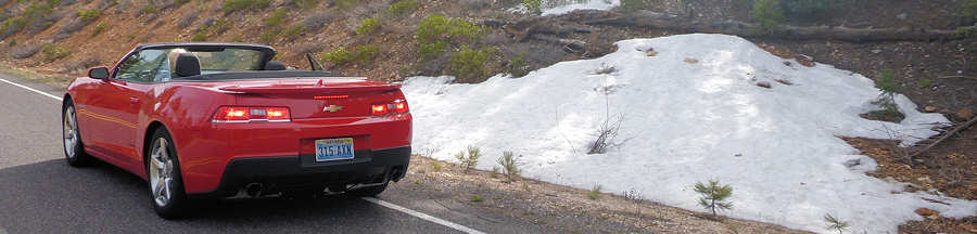 Unser Camaro neben dem Schnee am Bryce Canyon
